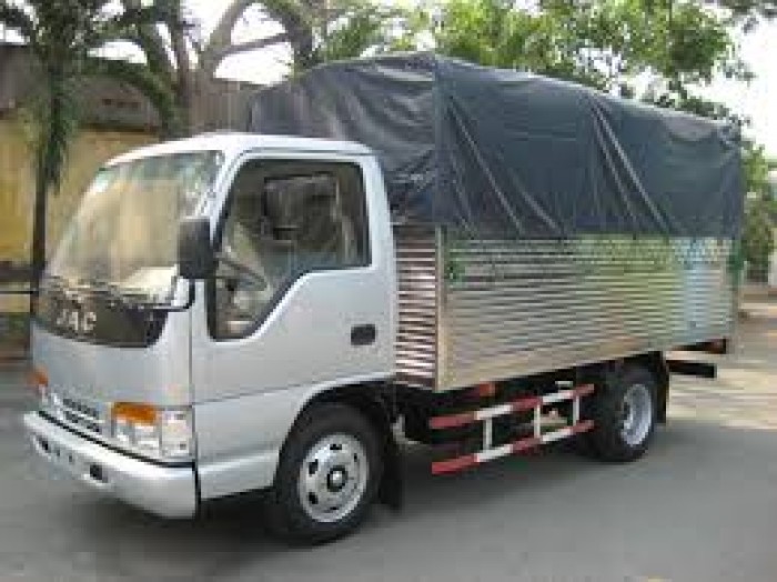 Xe tải JAC 1,5 tấn, thùng mui bạt, trả trước 100tr, giao xe ngay.