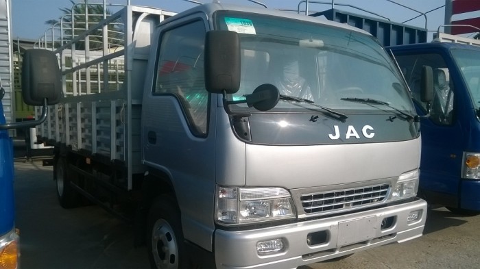 Xe tải  JAC 5 Tấn, giá chưa giảm, giao xe ngay, hỗ trợ trả góp lãi suất thấp.