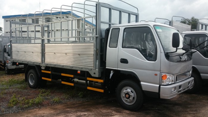 Xe tải Jac 7,25 tấn, giá rẻ nhất toàn miền Nam, giao xe ngay, trả góp lãi suất thấp.