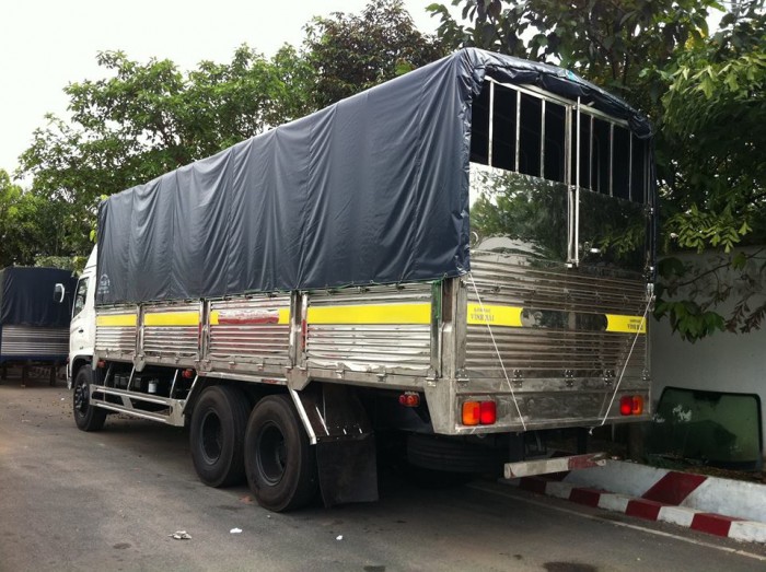 Đại lý cung cấp xe tải hino 16 tấn giá gốc tại nhà máy