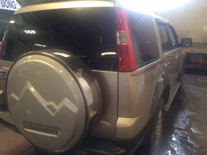Bán Ford Everest 4x2 MT sx 2008 ghi vàng