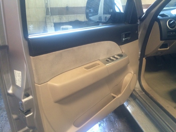 Bán Ford Everest 4x2 MT sx 2008 ghi vàng
