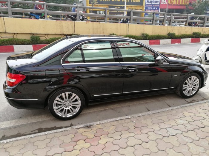Bán Mercedes C250 BE 2011 chính chủ