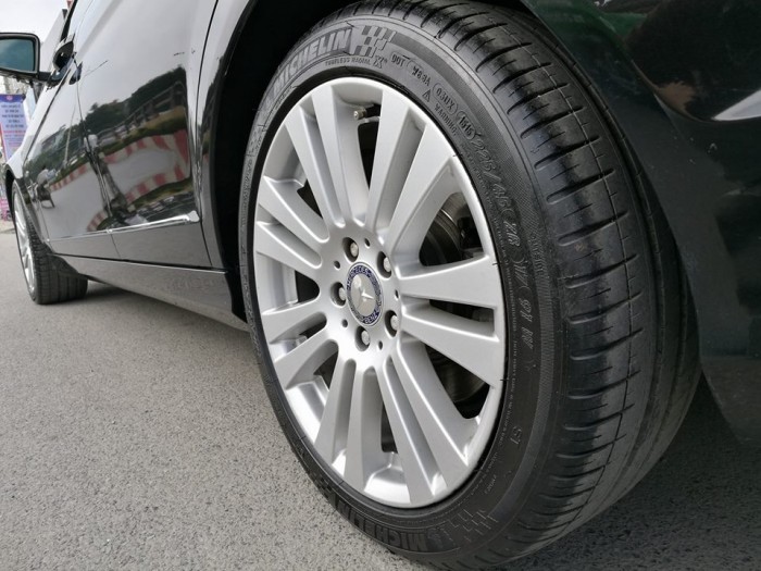 Bán Mercedes C250 BE 2011 chính chủ