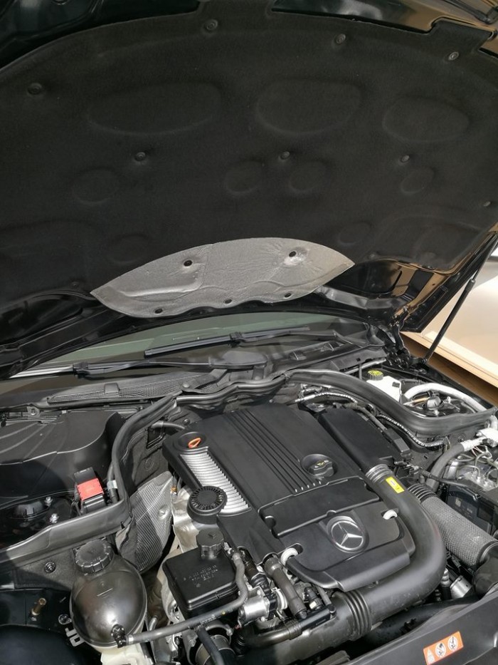 Bán Mercedes C250 BE 2011 chính chủ