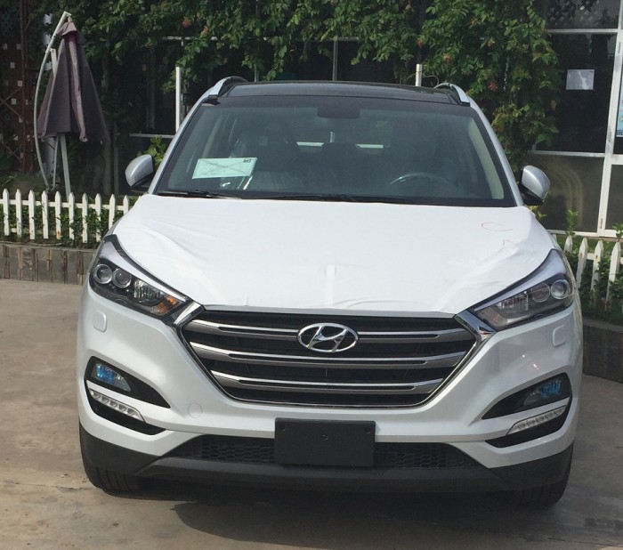 Hyundai Tucson Full Option mới 100%