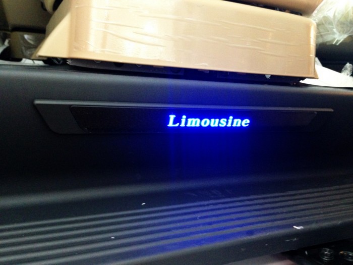 Hyundai Starex 2.4 AT Limousine 2016 mới 100%