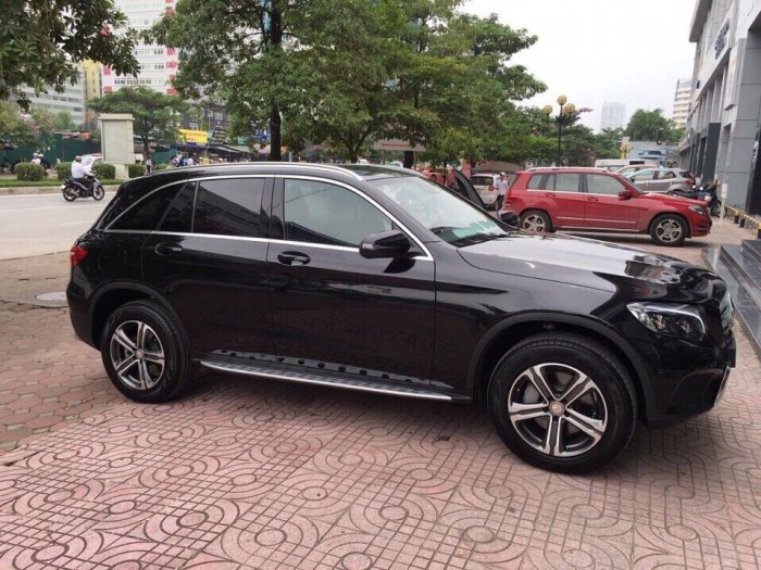 Cần Bán Mercedes Glc 250 Glc 300 đời 2016 Màu Xanh Lam