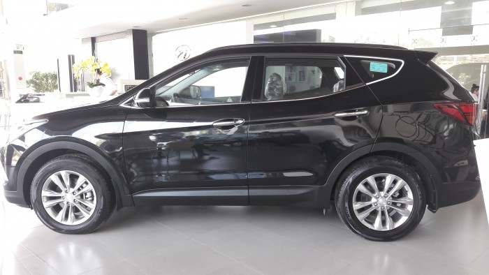 Thanh lý Hyundai Santa fe xăng đen thường,ưu đãi cực khủng lên đến 40 triệu đồng và hơn thế nữa