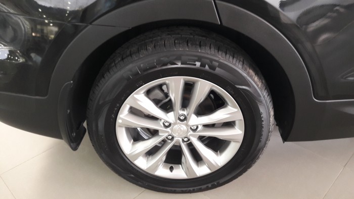 Thanh lý Hyundai Santa fe xăng đen thường,ưu đãi cực khủng lên đến 40 triệu đồng và hơn thế nữa