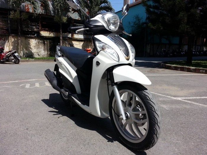 Kymco People 16 Fi Phun Xăng Điện Tử Kiểu Dáng SHi Tuyệt Đẹp - Chính Chủ