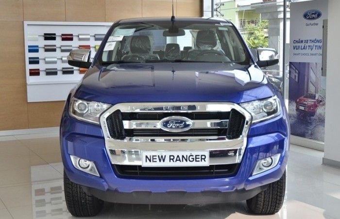 Xe Ford Ranger XLS 4x2 MT, Giá xe ford ranger xls 4x2 mt tốt nhất SG.