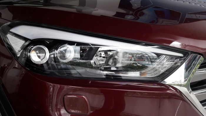 Ưu đãi đặc biệt dành cho Hyundai Tucson 2016 màu đỏ duy nhất trong tháng 11, tặng ngay 1 năm bảo hiểm và hơn thế nữa