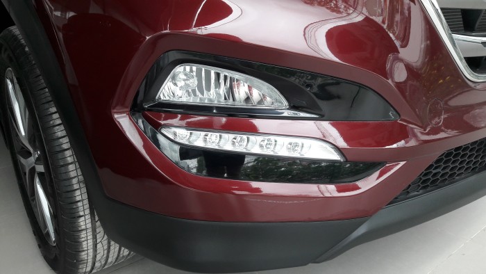 Ưu đãi đặc biệt dành cho Hyundai Tucson 2016 màu đỏ duy nhất trong tháng 11, tặng ngay 1 năm bảo hiểm và hơn thế nữa