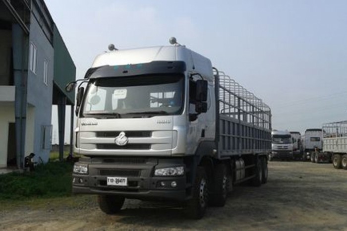 Xe tải chenglong 4 chân tải trọng 17t9