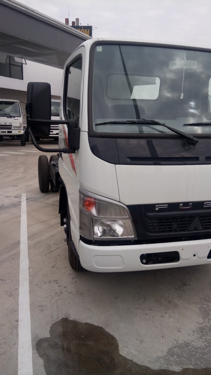 Bán xe tải fuso canter 4.7 tải trọng 1 tấn 9, liên hệ ngay trong tháng 11 để có giá tốt