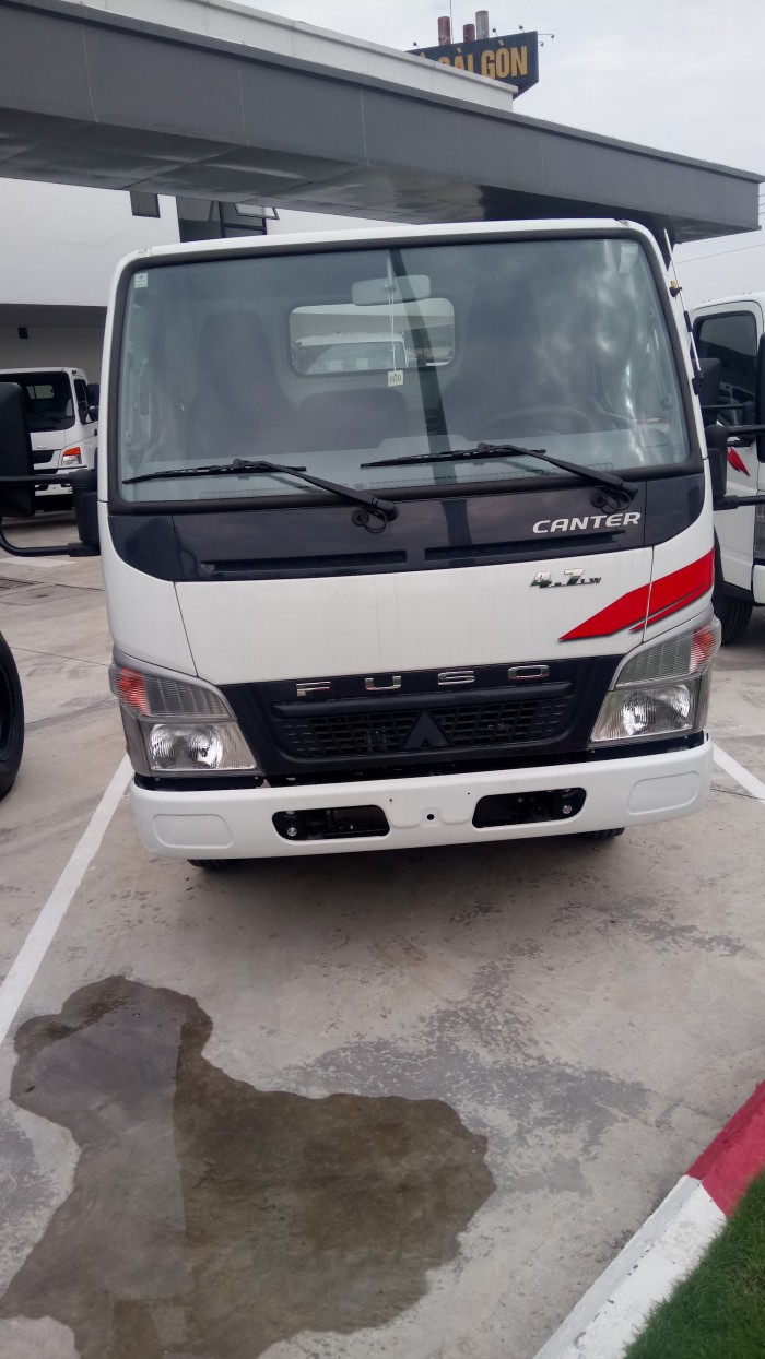 Bán xe tải fuso canter 4.7 tải trọng 1 tấn 9, liên hệ ngay trong tháng 11 để có giá tốt