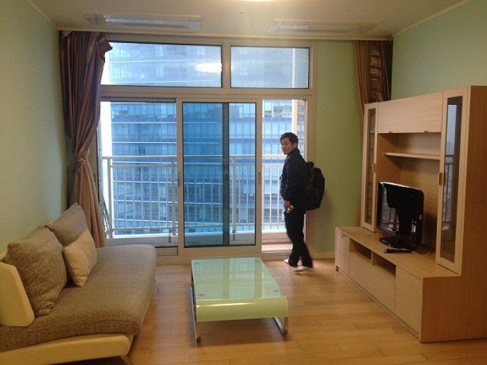 Bán căn hộ 92m2, 3PN, 2WC tại eco green city, căn góc, đẹp, full nội thất, ls0%