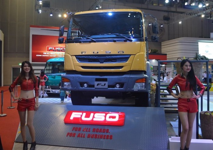 Bán xe Tải FUSO FIGHTER FJ24 tải trọng 15 tấn liên hệ ngay để có giá tốt trong tháng 11