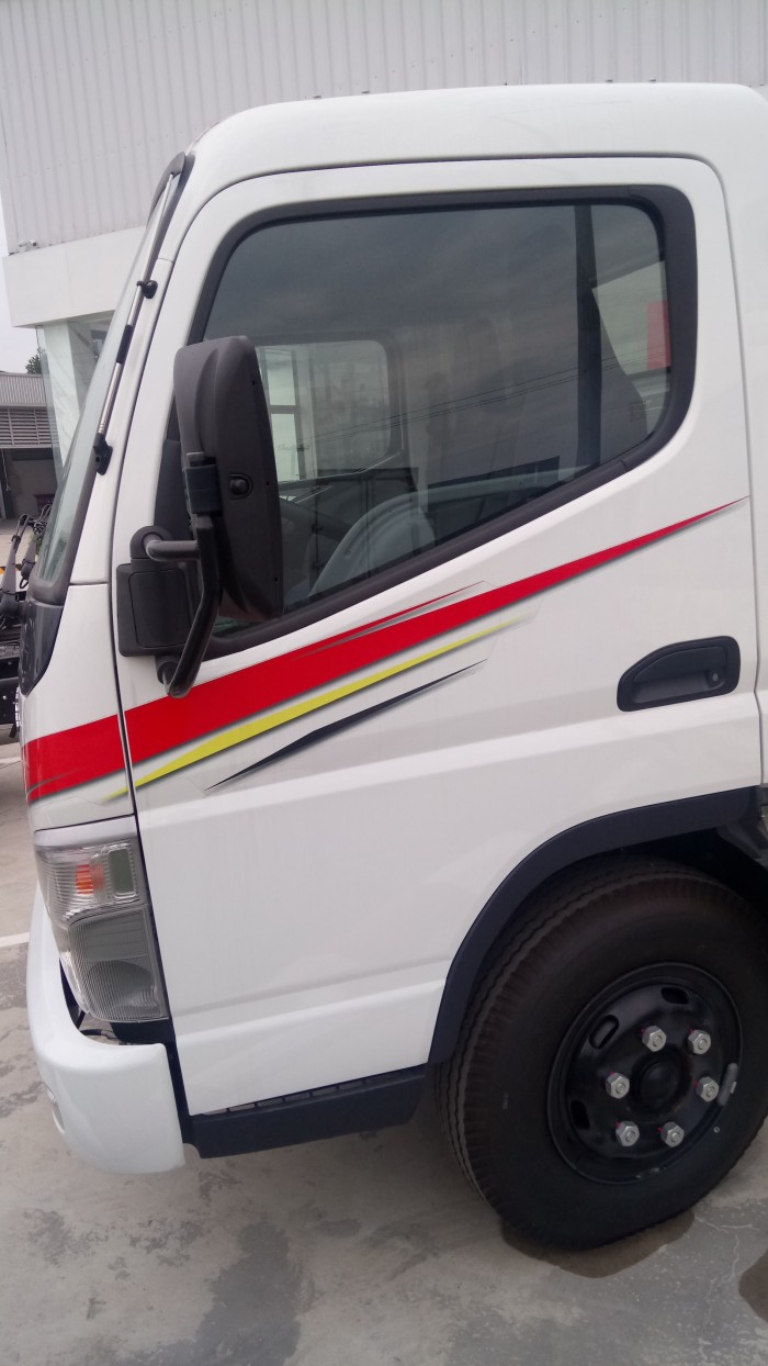 Bán xe tải FUSO Canter 7.5, tải 4 tấn 5 liên hệ ngay trong tháng 11 để có giá ưu đãi