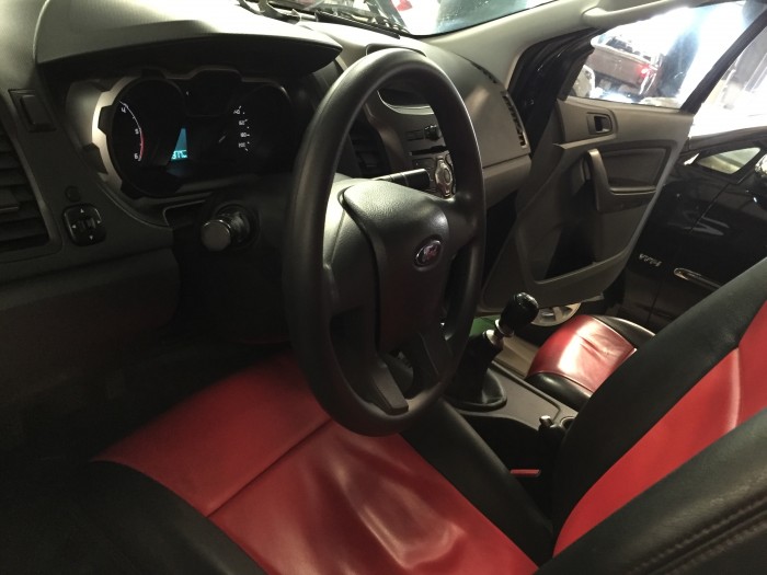 Bán Ford Ranger XLS,canopy sx 2014 màu đen