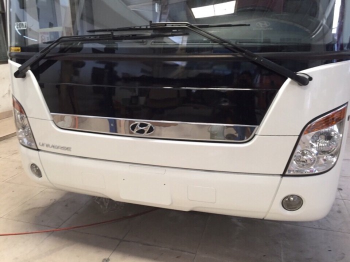 Hyundai universe nhập khẩu nguyên chiếc
