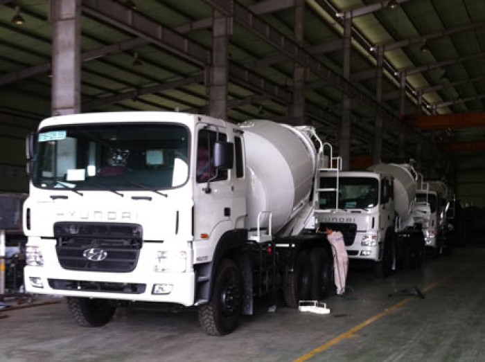 Bán xe Hyundai HD270 trộn bê tông thể tích 7m3, giá rẻ cạnh tranh