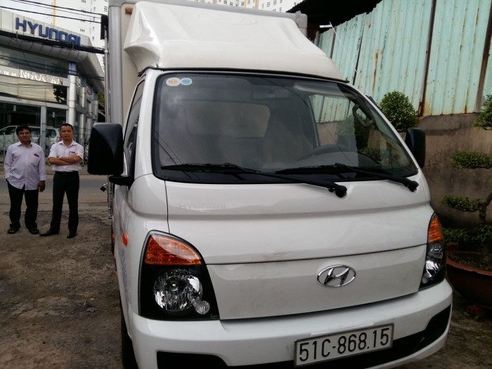 Xe tải hyundai H100 dòng 1tấn giá rẻ hỗ trợ vay ngân hàng tối đa