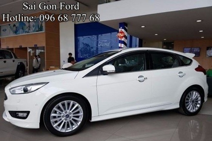 Khuyến mãi Ford Focus 1.5L Sport AT (5 cửa). Trả trước 150 triệu, giao xe ngay