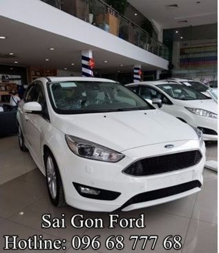 Khuyến mãi Ford Focus 1.5L Sport AT (5 cửa). Trả trước 150 triệu, giao xe ngay