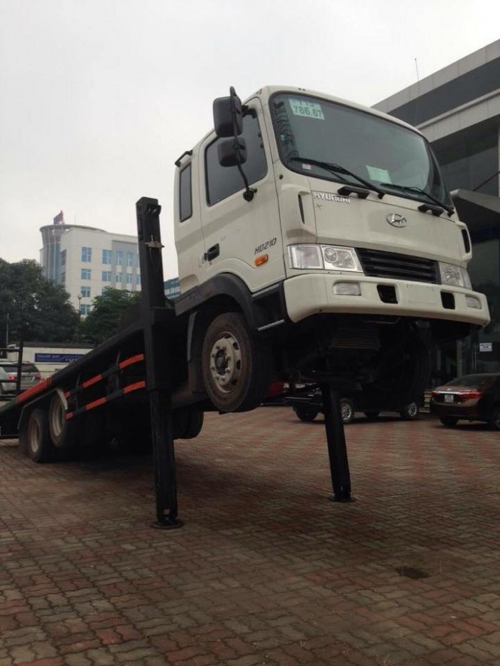 Xe tải thùng 3 chân hyundai hd210