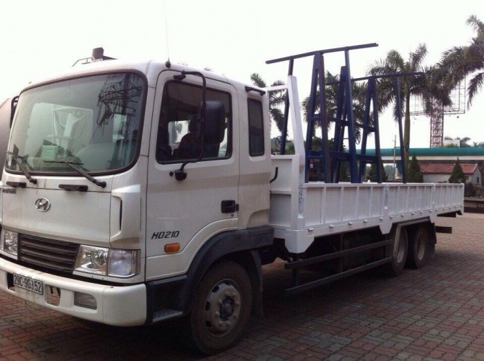 Xe tải thùng 3 chân hyundai hd210