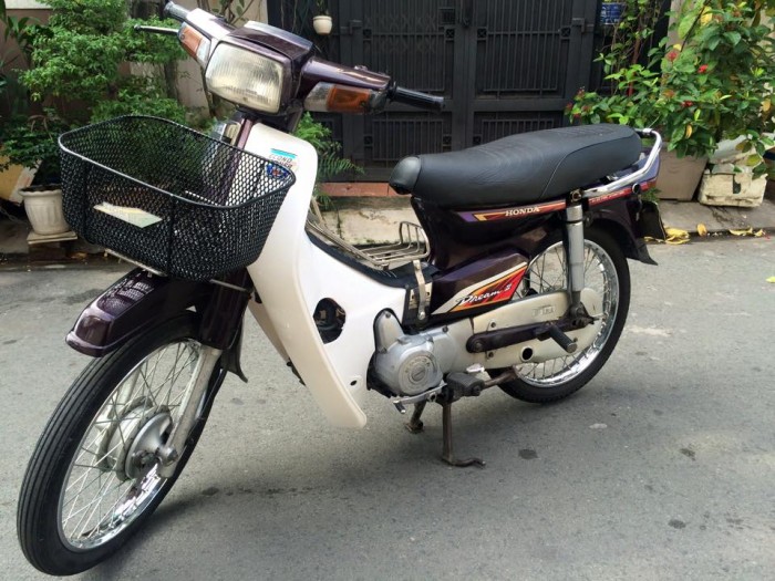 Honda dream II thái màu nâu,đang sử dụng