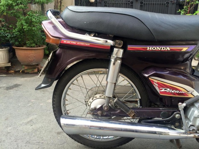 Honda dream II thái màu nâu,đang sử dụng