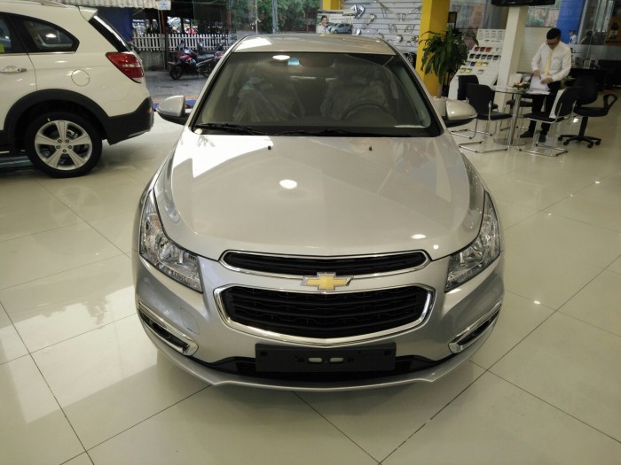 Chevrolet Cruze LT 1.6 số sàn phiên bản 2017 - Hồng Anh Chevrolet Cần Thơ