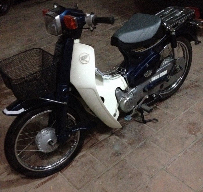 Honda Cub 82 biển VIP giá gần 500 triệu đồng ở Hà Nội