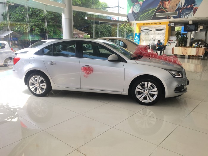 New Cruze Ltz số tự động 2017 hoàn toàn mới! Nhá máy để được gọi lại tư vấn