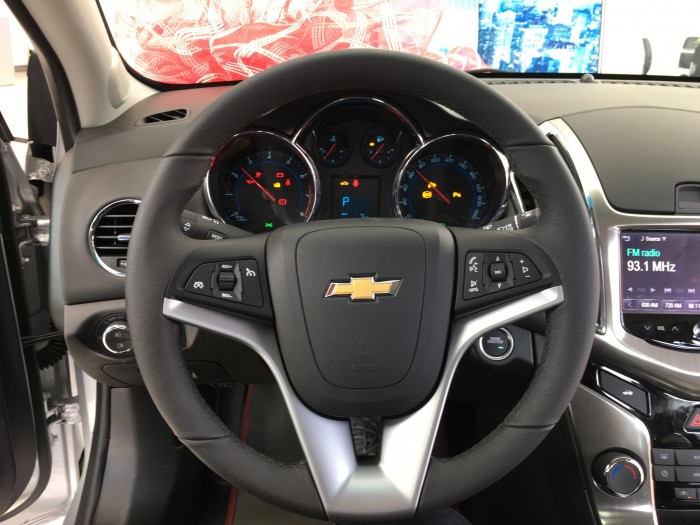 New Cruze Ltz số tự động 2017 hoàn toàn mới! Nhá máy để được gọi lại tư vấn