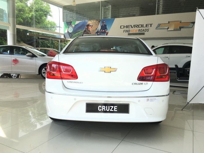 Chevrolet Cruze Lt mới. Nhá máy để được gọi lại tư vấn!