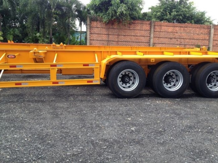 Bán sơ mi rơ mooc  xương 40 feet hiệu CIMC , 3 trục , nhập khẩu Hàn quốc.