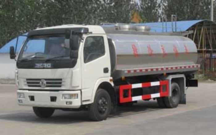 Hino FM8JNSA Xitec chở sữa 13 khối (m3)