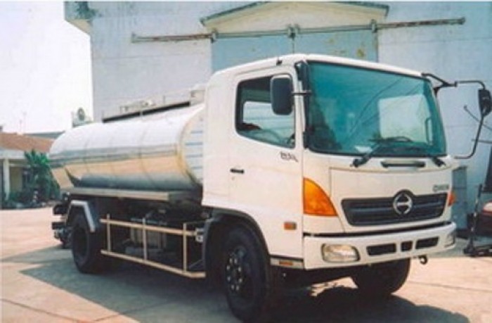 Hino bồn FM8JNSA 13 m3 chở sữa