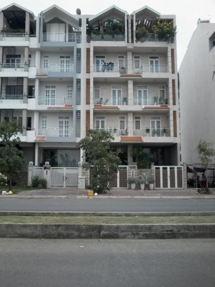 Cho thuê nhà phố L73 giá rẻ nhất khu Him Lam Kênh Tẻ, DT: 5x20m 1 hầm 1 trệt 4 lầu, MT đường 35m