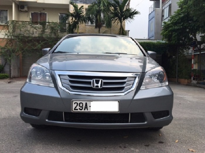 Gia đình cần bán HONDA ODYSSEY mua mới tinh 2008 xe mầu ghi xám, máy 3.5AT, biển HN đẹp