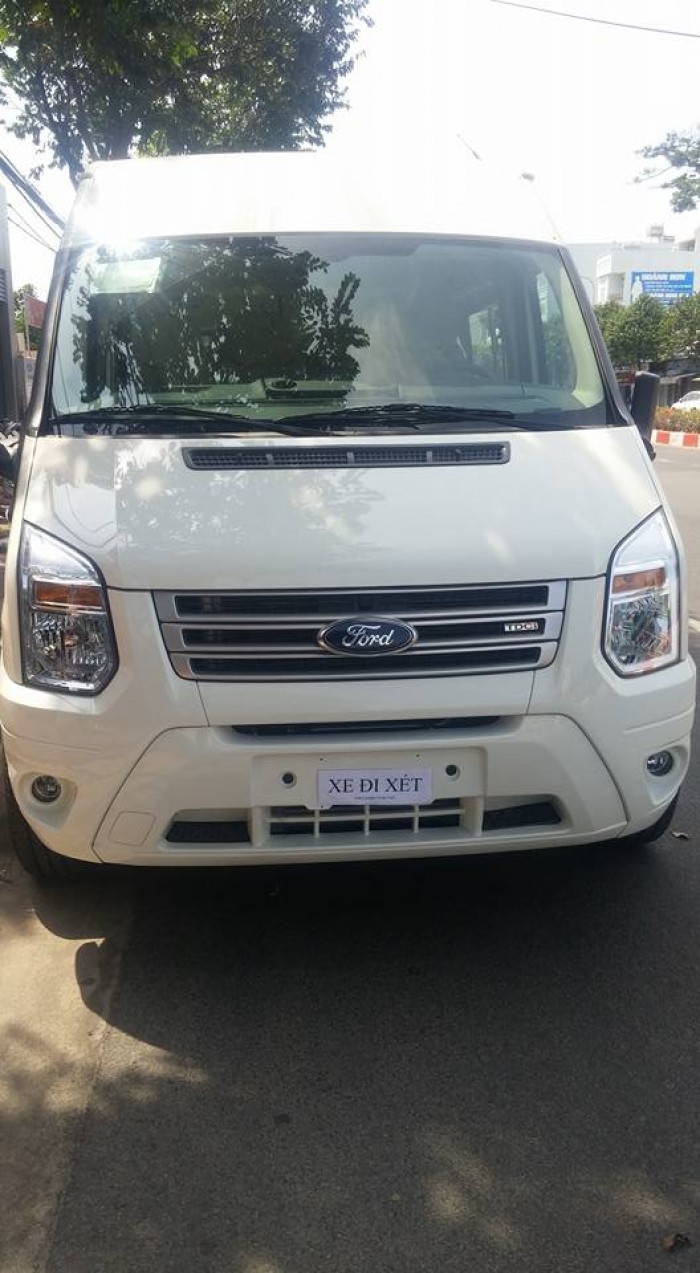 FORD TRANSIT ,  giao xe ngay