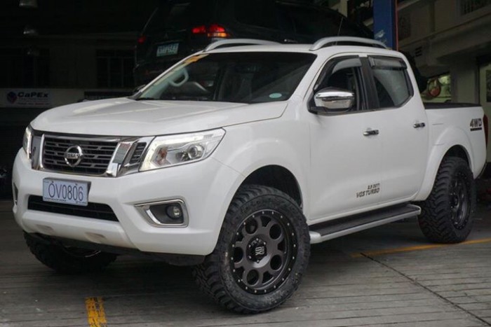 Nissan navara vua bán tải giá cạnh tranh hổ trợ trả góp