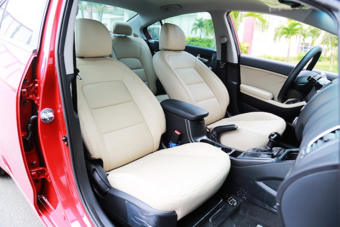 Kia Cerato 1.6L MT: Năng Động Trẻ Trung Chinh Phục Mọi Cung Đường Việt