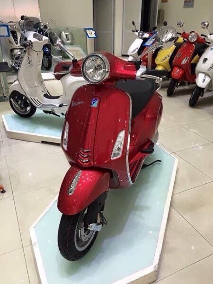 Bộ Quà Tặng Hấp Dẫn Dành Cho Tín Đồ Yêu Xe Vespa