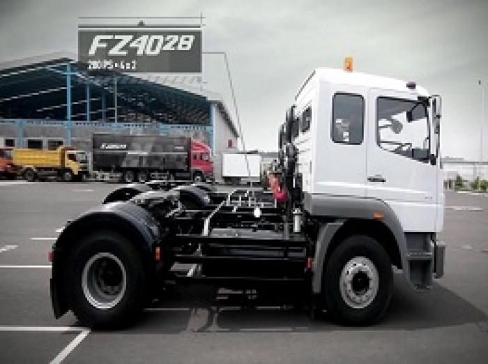 Bán xe đầu kéo fuso fz40 nhập khẩu nguyên chiếc một cầu lưu thông dễ dàng