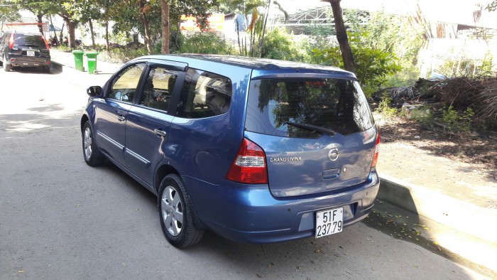 Bán Nissan Livina 2010 385tr
